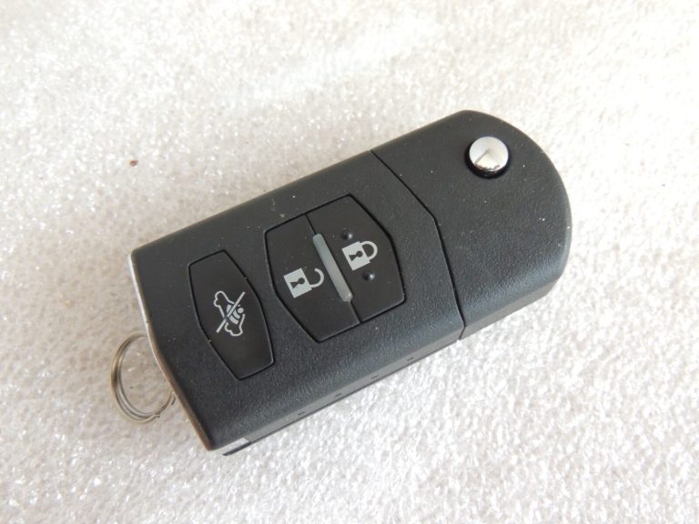 MAZDA 3 BK 1.6D Dīzeļdzinēja vadības bloks 6M6112A650BB 0281012530 6M61-12A650-BB