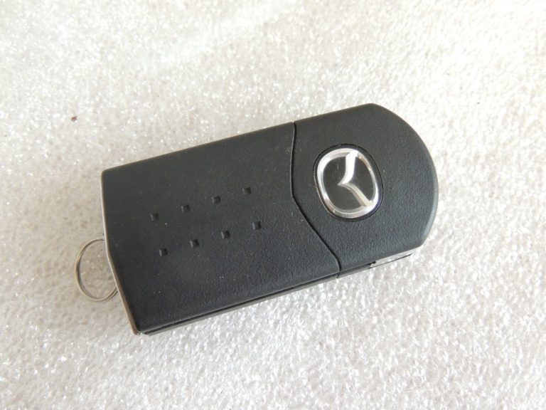 MAZDA 3 BK 1.6D Dīzeļdzinēja vadības bloks 6M6112A650BB 0281012530 6M61-12A650-BB