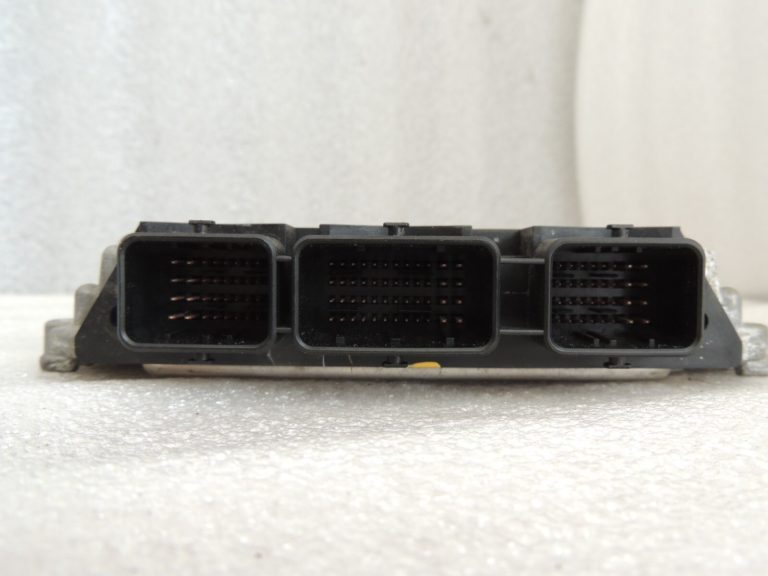 MAZDA 3 BK 1.6D Dīzeļdzinēja vadības bloks 6M6112A650BB 0281012530 6M61-12A650-BB