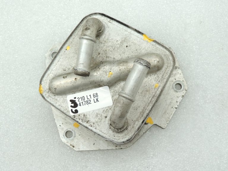 Mazda CX-5 2.2d Eļļas dzesētājs Dzinēja eļļas dzesētājs SH01-14-700 SH0114700 Eļļas dzesētājs