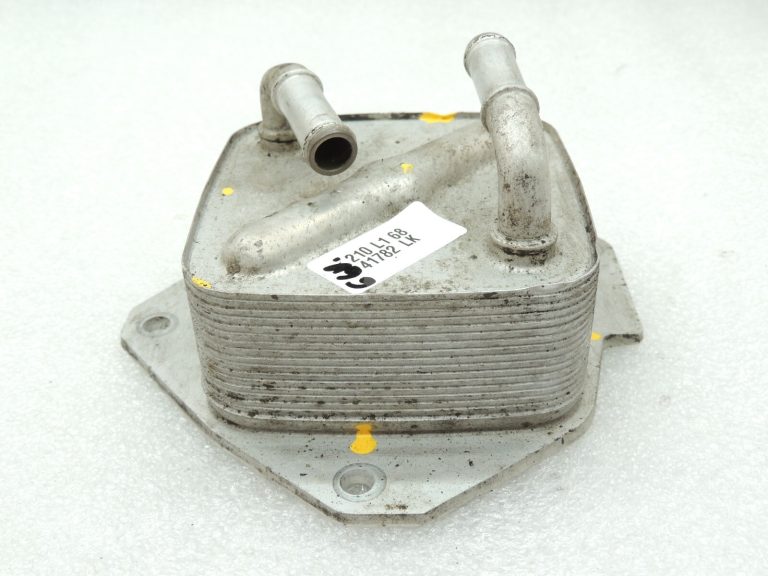 Mazda CX-5 2.2d Eļļas dzesētājs Dzinēja eļļas dzesētājs SH01-14-700 SH0114700 Eļļas dzesētājs