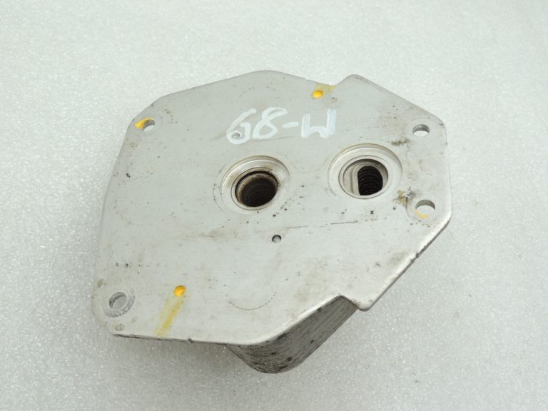 Mazda CX-5 2.2d Eļļas dzesētājs Dzinēja eļļas dzesētājs SH01-14-700 SH0114700 Eļļas dzesētājs