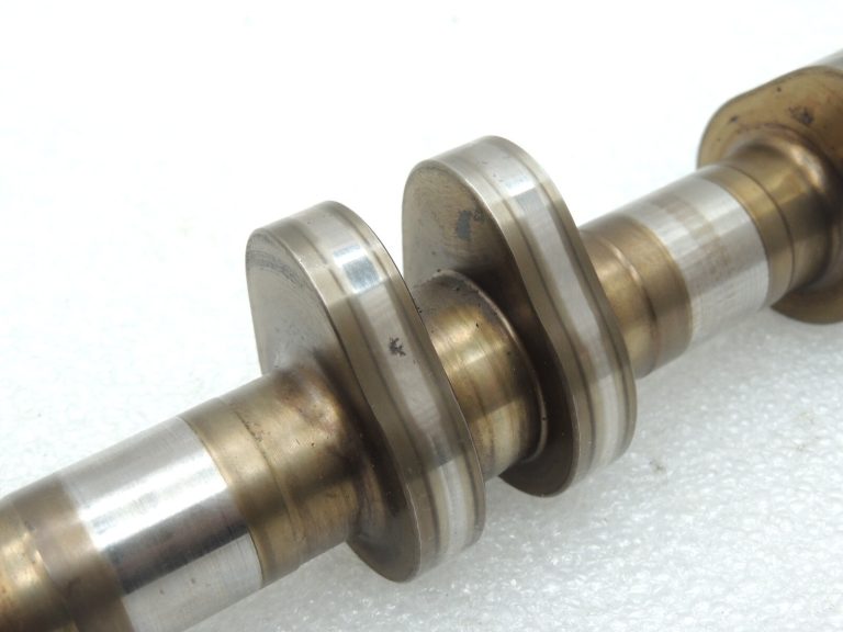 Audi A6 C6 4F 4.2 V8 BAT 1-4 cilindru sadales vārpsta ieplūdes 079109101BL Ieplūdes sadales vārpsta
