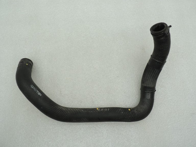 Mazda Cx5 2.2D Ūdens dzesētāja caurule SH01-15-18YB SH011518YB Dzesēšanas caurule