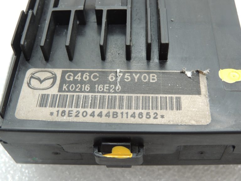 Mazda CX5 Vadības bloks virsbūves modulis G46C675Y0B Vadības bloks G46C-67-5Y0B