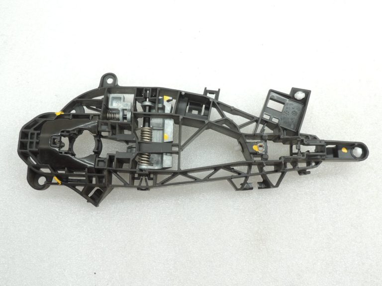 Opel Insignia B Priekšējais kreisais ārējo durvju roktura turētāja rāmis 13515513