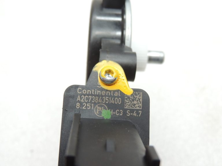 Opel Insignia B Aizmugurējā kreisā loga regulatora motors 39176511 Liftera motors Aizmugurējais kreisais