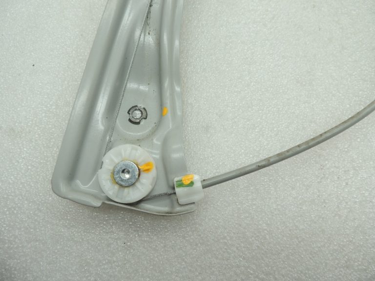 Opel Insignia B Priekšējā kreisā loga regulatora mehānisma sliede 39138553 39176499