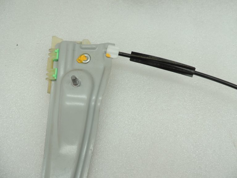 Opel Insignia B Priekšējā kreisā loga regulatora mehānisma sliede 39138553 39176499