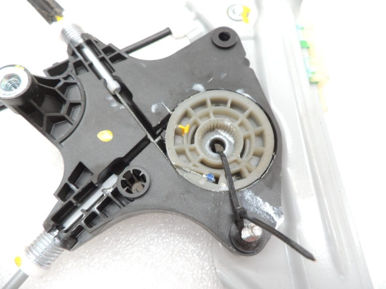 Opel Insignia B Priekšējā kreisā loga regulatora mehānisma sliede 39138553 39176499