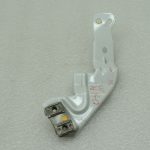 Opel Insignia B Hečbeks 42C / GP6 Priekšējā labā dubļusarga kronšteins 39063368