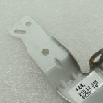 Opel Insignia B Hečbeks 42C / GP6 Priekšējā labā dubļusarga kronšteins 39063368