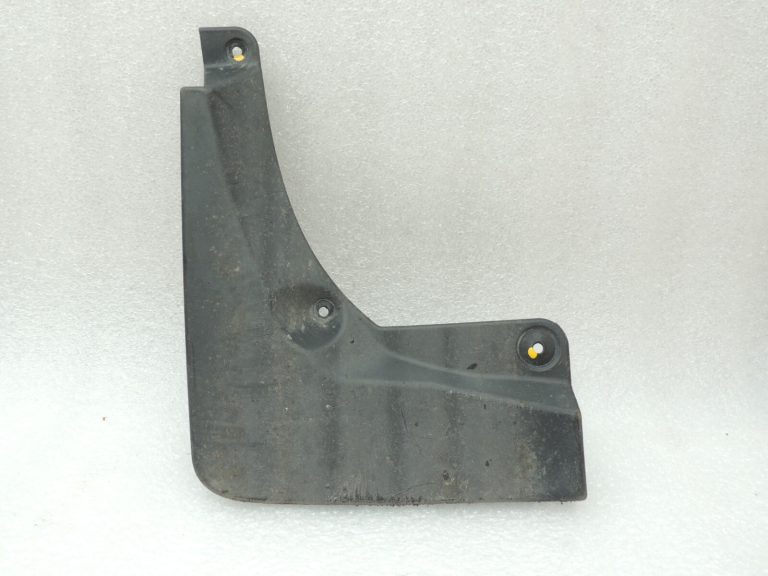 Opel Insignia B hečbeks aizmugurējais dubļu atloku komplekts 39077361