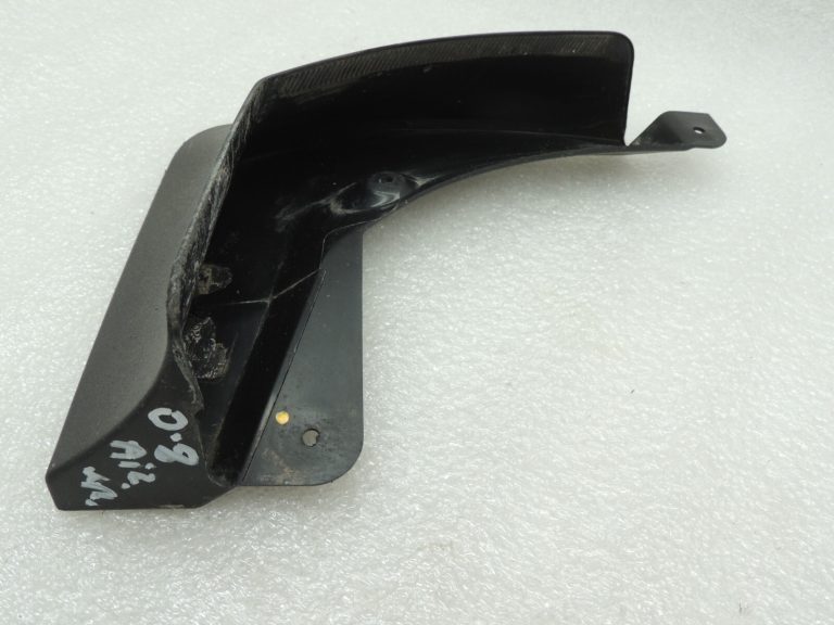 Opel Insignia B hečbeks aizmugurējais dubļu atloku komplekts 39077361