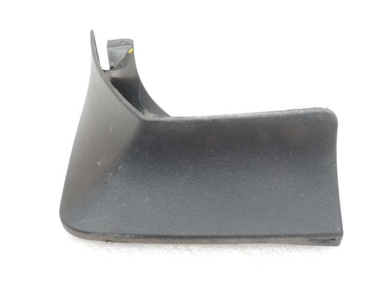 Opel Insignia B hečbeks aizmugurējais dubļu atloku komplekts 39077361