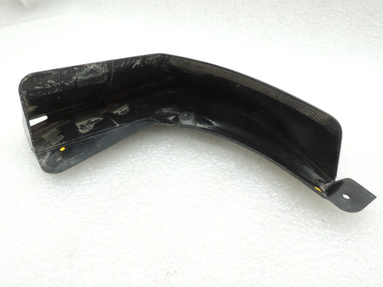 Opel Insignia B hečbeks aizmugurējais dubļu atloku komplekts 39077361