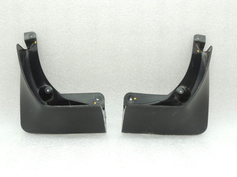Opel Insignia B hečbeks aizmugurējais dubļu atloku komplekts 39077361