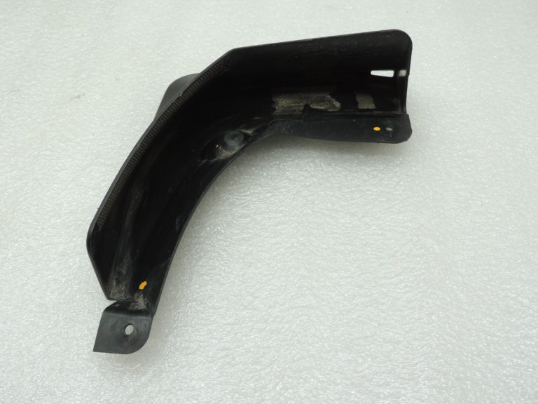 Opel Insignia B hečbeks aizmugurējais dubļu atloku komplekts 39077361