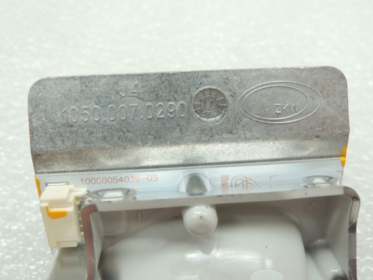 Opel Insignia B ZKW T4L LED priekšējais kreisais lukturis rezerves daļas 10500070290
