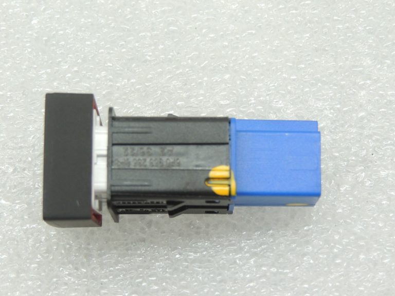 Seat Cupra Leon KL8 avārijas slēdzis 6F09532356PS