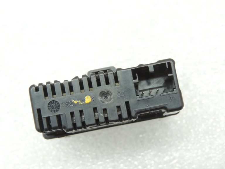 Seat Cupra Leon KL8 Aizmugurējais divviru lādētājs C tipa 3G5035954A