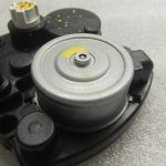 Lexus priekšējo lukturu piedziņa adaptīvais izlīdzināšanas motors pa labi