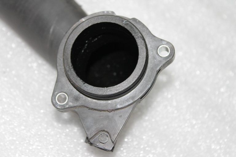 Oriģinālā Alfa Romeo Giulietta 940 2.0 JTDM uzpildes gaisa caurule 50530221