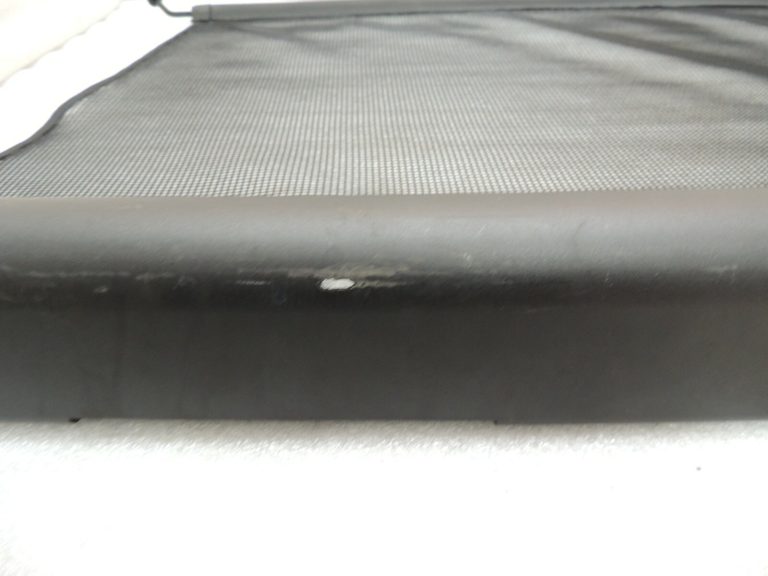 Skoda Suberb III 3V kombi Tīkla starpsienas rullo žalūzijas 3V9861691C