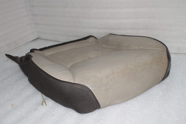 Lancia Thema II priekšējo kreiso sēdekļu spilvens Mochacino āda K68138323AA