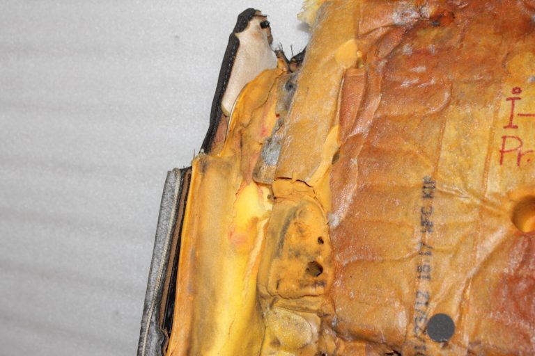 Lancia Thema II priekšējo kreiso sēdekļu spilvens Mochacino āda K68138323AA