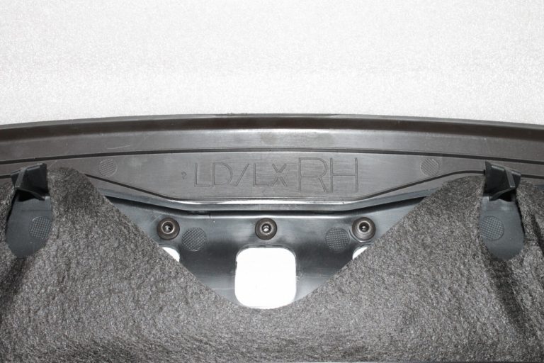 Lancia Thema II Priekšējo labo sēdekļu atzveltnes aizmugurējais pārvalks Mochacino Brown