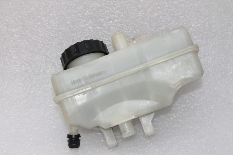 OEM Mercedes Benz Vaneo W414 bremžu šķidruma rezervuārs A4144300002, A2024300014
