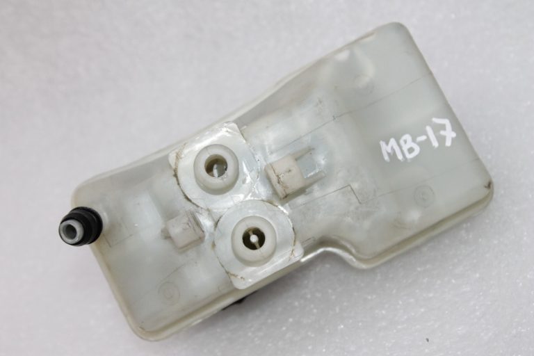 OEM Mercedes Benz Vaneo W414 bremžu šķidruma rezervuārs A4144300002, A2024300014