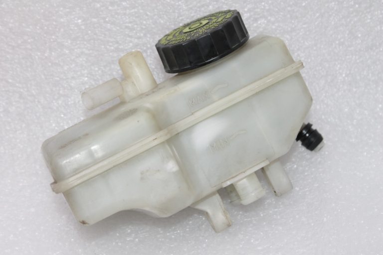 OEM Mercedes Benz Vaneo W414 bremžu šķidruma rezervuārs A4144300002, A2024300014