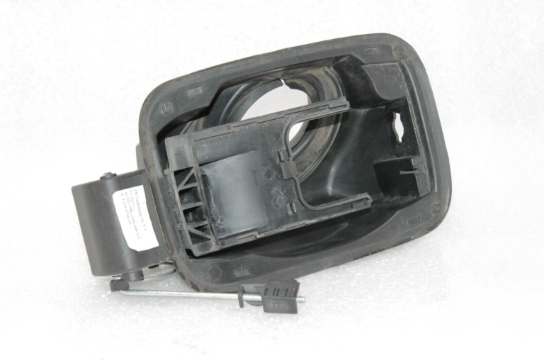 OEM Mercedes Benz Vaneo W414 degvielas uzpildes vāciņš degvielas uzpildes vāka eņģe A4146300267