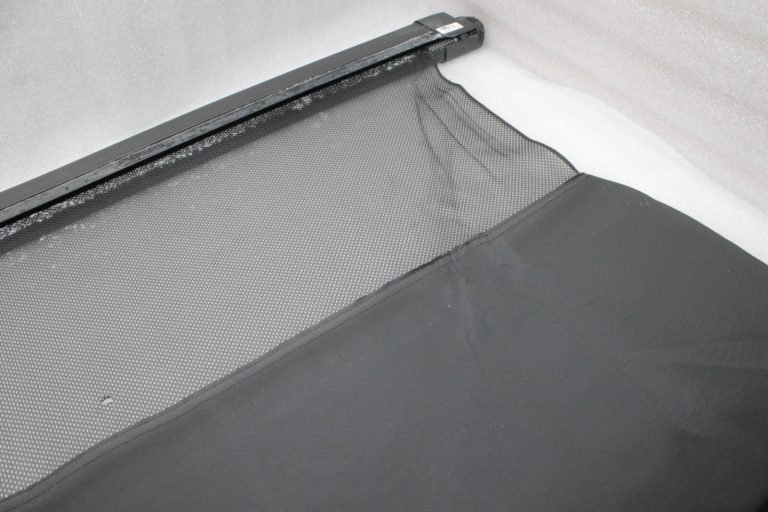 Oriģināls Mazda CX-5 KE Rullo žalūzijas nodalījuma plaukta vāks KD45-68-34XA 02, KD45-68-34XA02
