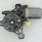 VW SKODA AUDI SEAT Logu regulatora motors priekšējais labais 5Q095980802B
