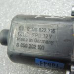VW SKODA AUDI SEAT Logu regulatora motors priekšējais labais 5Q095980802B