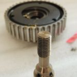 26Tkm oriģināls FORD 1.0 EcoBoost sadales vārpstas fāze izplūdes pusē 1812162