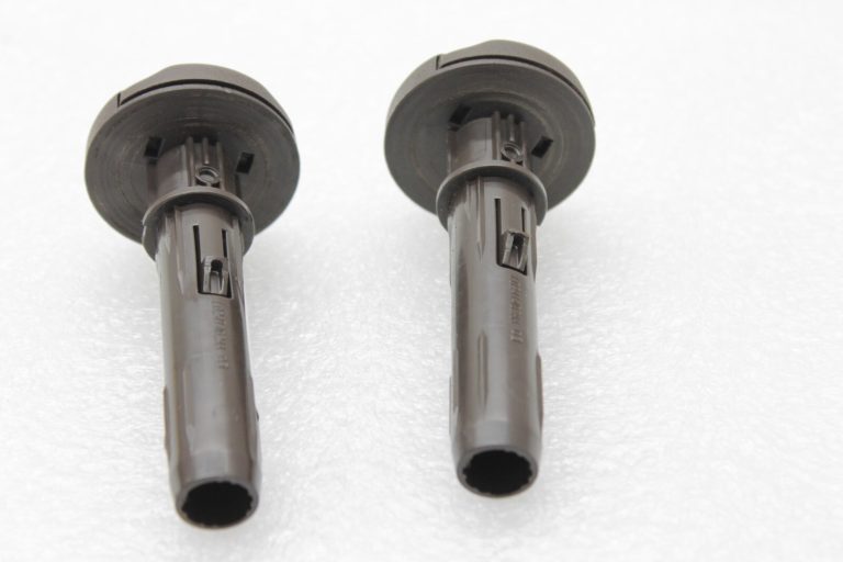 OEM Lancia Thema II priekšējo sēdekļu galvas balstu uzmava Mochacino K1UV38HL9AA