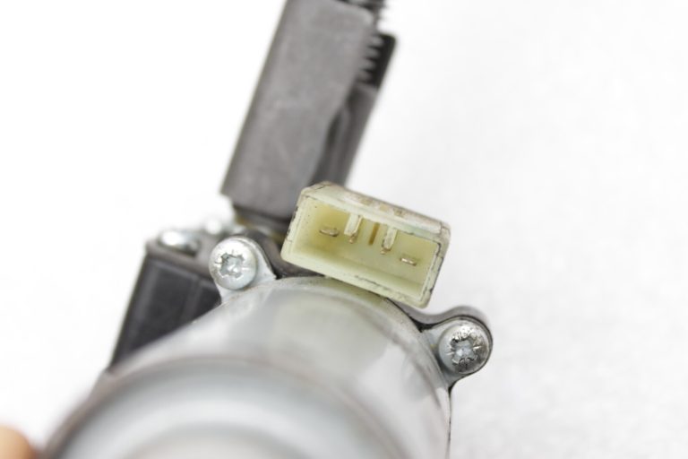 OEM Lancia Thema II priekšējā kreisā sēdekļa regulēšanas pults apakšējā L0237731AA