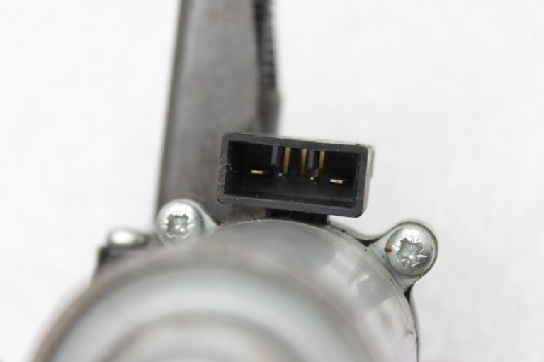 OEM Lancia Thema II priekšējā kreisā sēdekļa regulēšanas pults apakšējā L0237729AA