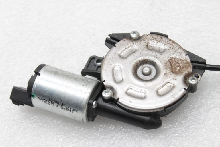 Lancia Thema II Priekšējā kreisā sēdekļa atzveltnes balsta mehānisms pa labi K68104427AA
