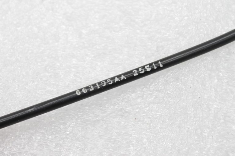 Lancia Thema II Aizmugurējā kreisā sēdekļa bloķēšana K68159643AA, 68159643AA