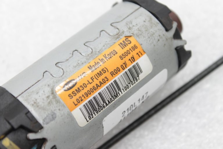 Lancia Thema II priekšējā kreisā sēdekļa servomotora sēdekļa motors L0219006AA, K68159121AA
