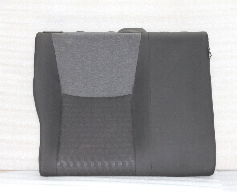 Toyota Yaris IV (XP210) Aizmugurējo sēdekļu atzveltne labā 71077K0020C5, 71651K0010