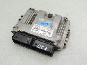 Ford Focus III 1.0Turbo Ecoobost бензиновый двигатель блок управления блок управления 0261S16898