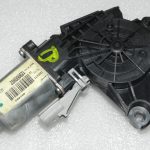 Lancia Thema II Dodge Charger LD aizmugurējā kreisā loga motors 68104331AA