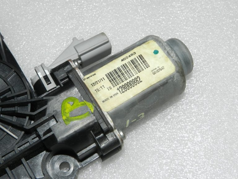 Lancia Thema II Dodge Charger LD aizmugurējā kreisā loga motors 68104331AA