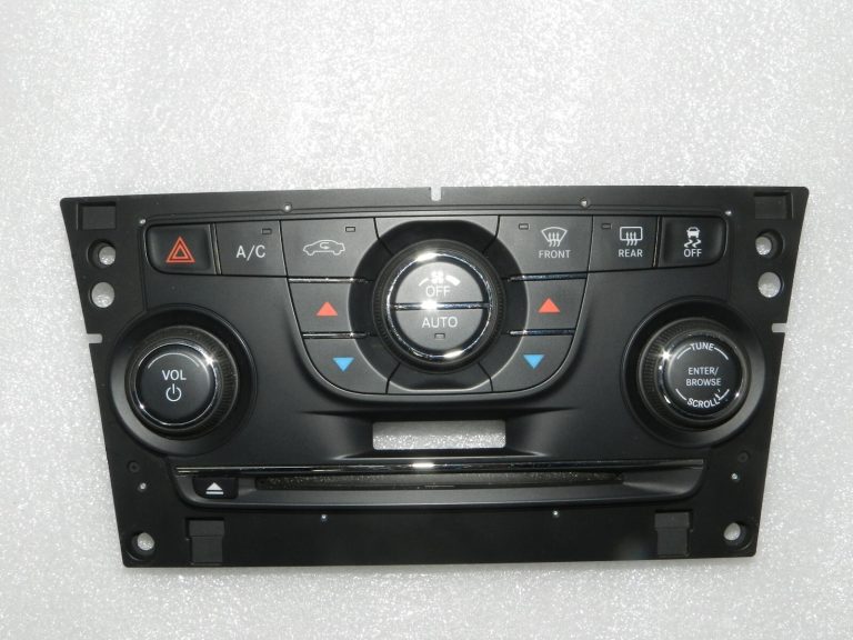 Lancia Thema II radio / klimata kontroles panelis 1UW96AAAAA, K1UW96AAAAA, K1UV81AAAAA